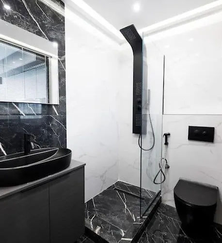Апартаменты Luxury Skg Living *